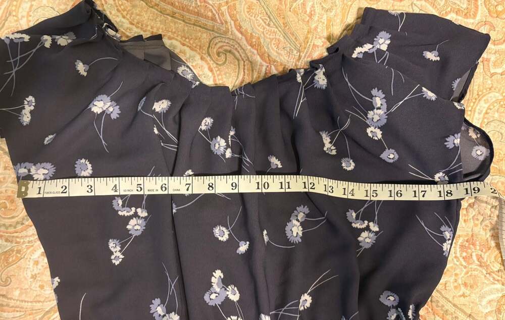 EUC LC Lauren Conrad Gray Floral Pleated Tie-Waist Midi Dress Size Large - Picture 11 of 13